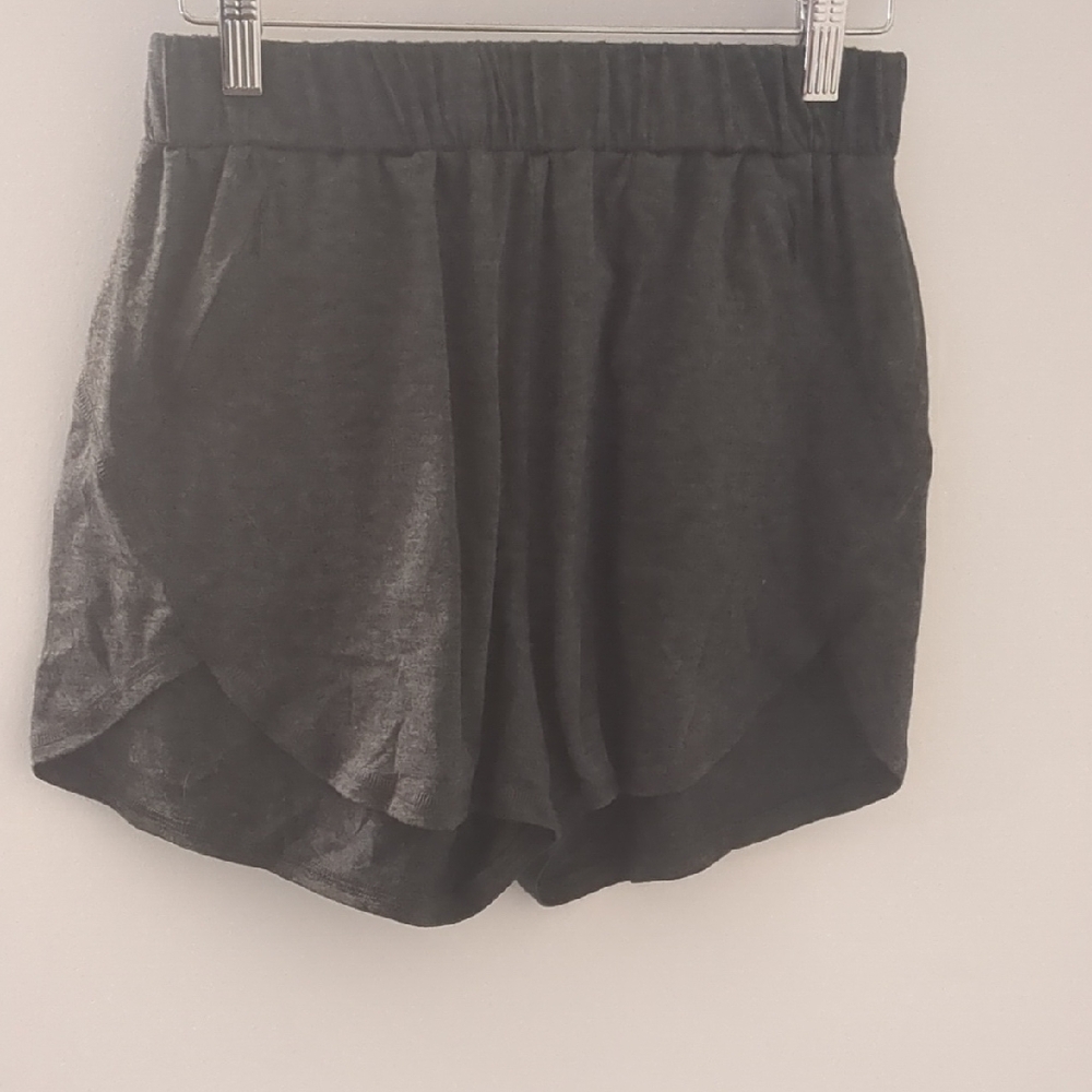 DONATING SOON Dark Gray Athletic Shorts Lightweight Versatile Design Zip Pockets
